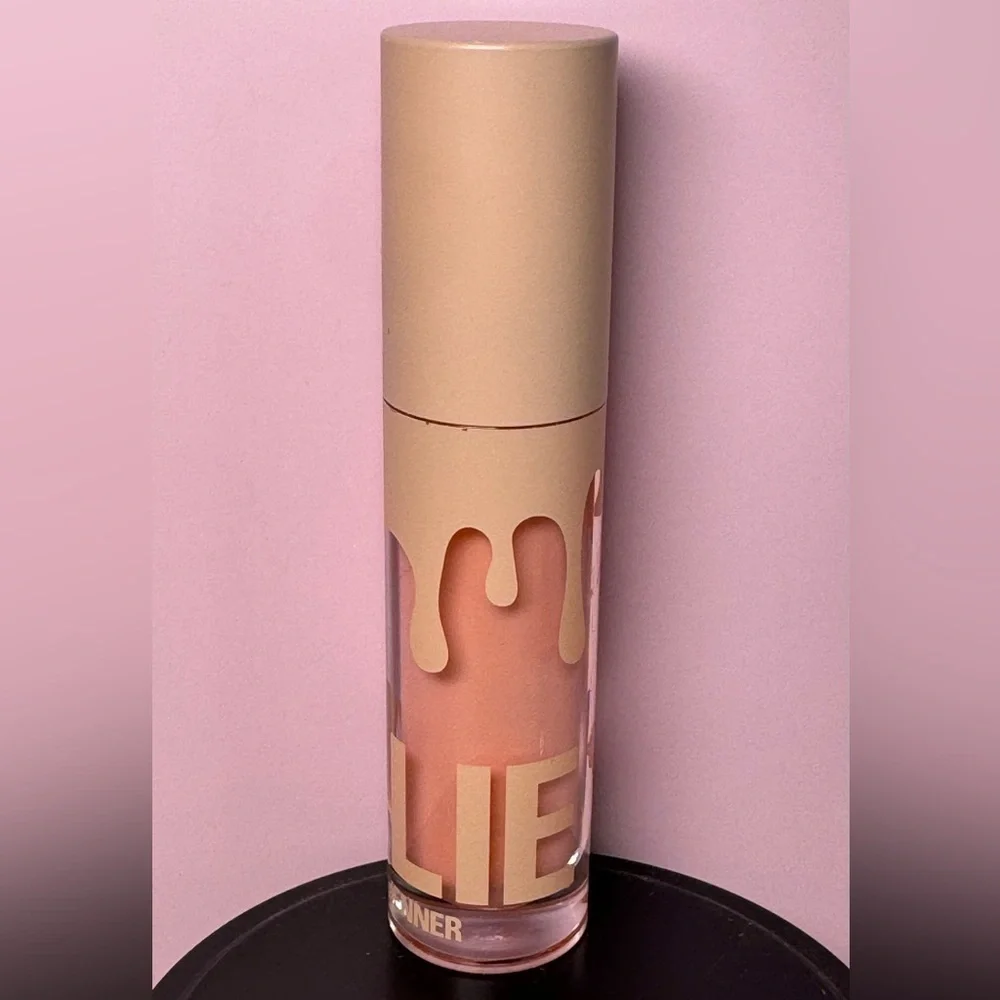 Kylie Cosmetics High Gloss #734 Limited Edition Santa’s Slay NWOB 0.11 fl oz